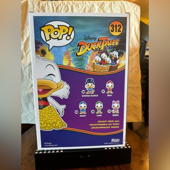 Scrooge McDuck Pop Funko 10 Inch - Picture 5 of 5